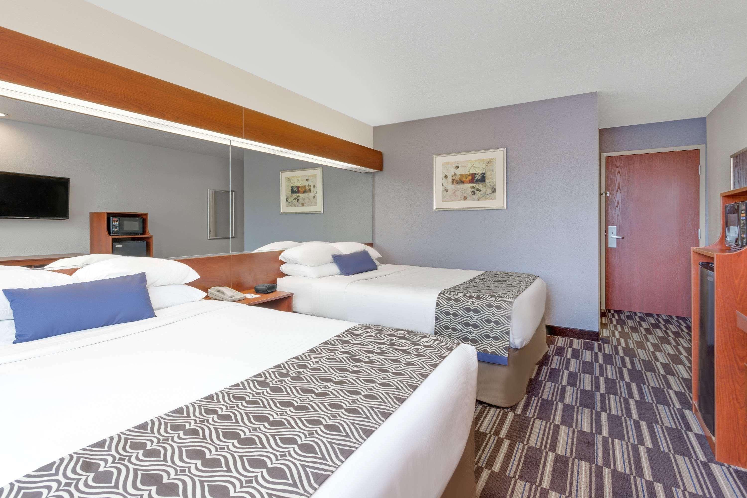 Microtel Inn & Suites By Wyndham Bremen Luaran gambar